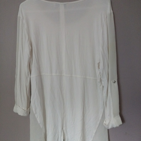 Flowy Shirt - Picture 2 of 3